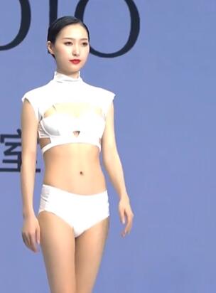 ģ���� ʱ������Ӿװ��32