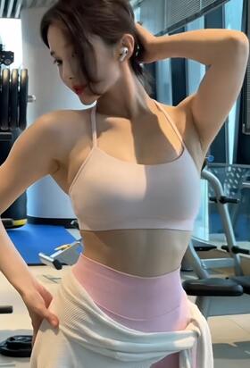 һ���������Ů�ղغϼ���20��