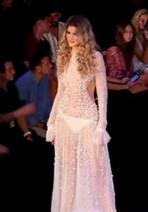 Giannina Azar 2024������ʱװ���貵ǳ�