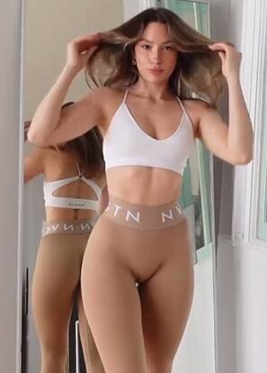 ����������Ů�Ľ����������